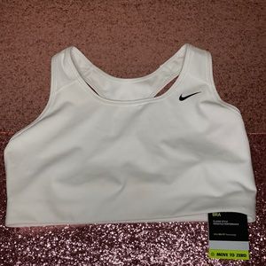 Nike Swoosh Bra